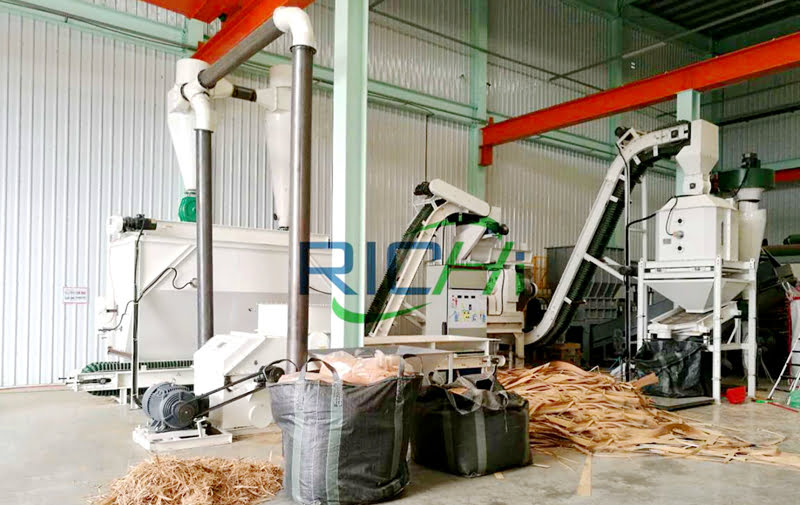 Germany 2-2.5TPH Computer Control Wood Pellet Plant