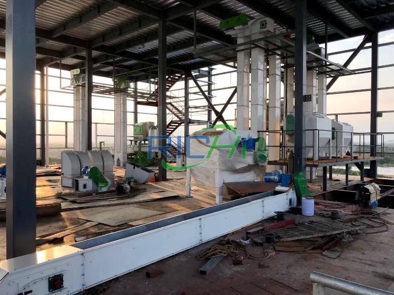 3TPH animal feed granulator machine.