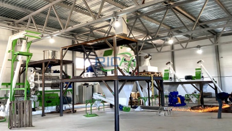 2 T/H Floating Fish Feed Extruder for Sale in Russia