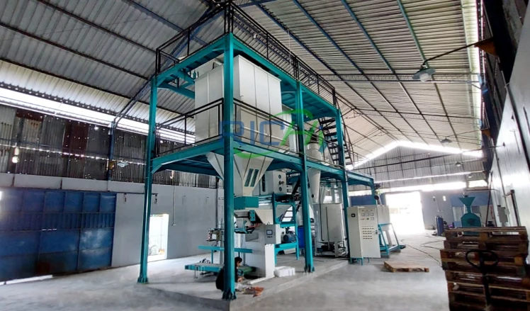 Línea de alimentación flotante para peces de 0.3-0.4 T/H a la venta en Costa de Marfil.