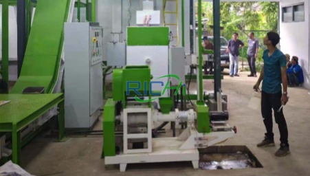 1-2 T/H extruder machine for floating fish feed in Indonesia