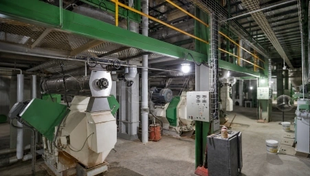 8 T/H ultra fine powder grinder for Sale Vietnam